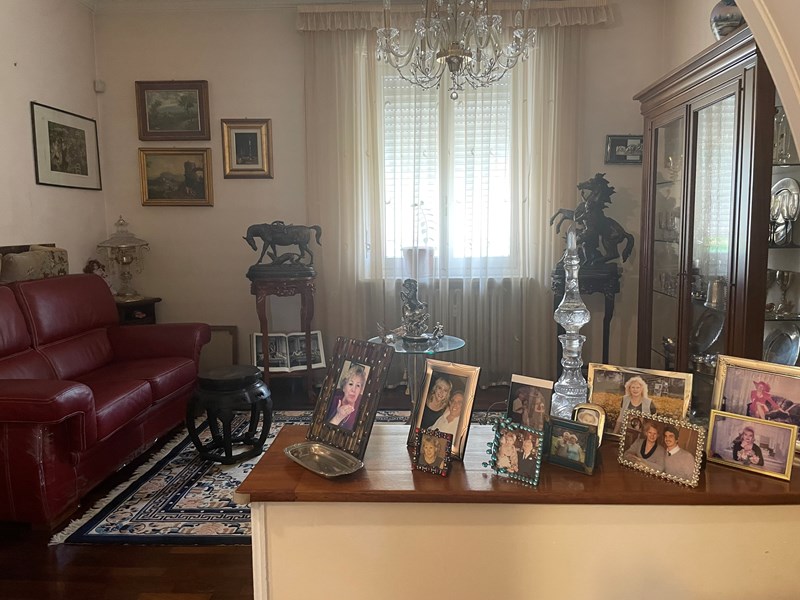 Appartamento in Vendita a Chieri, zona Pessione, 110'000€, 100 m²