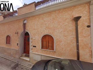 Quadrilocale in Vendita a Sannicandro di Bari, 121'302€, 171 m²