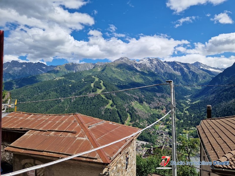 Trilocale in Vendita a Vione, 105'000€, 65 m²