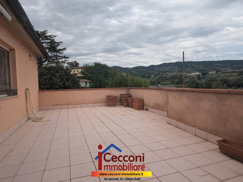 Quadrilocale in Vendita a Lamporecchio, 120'000€, 100 m², arredato