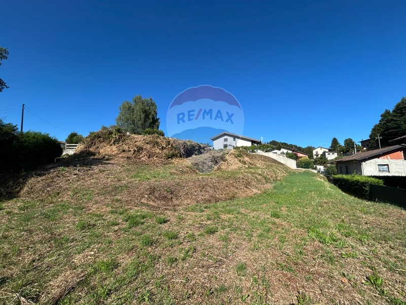 Terreno edificabile in Vendita a Clivio, 130'000€, 1300 m²