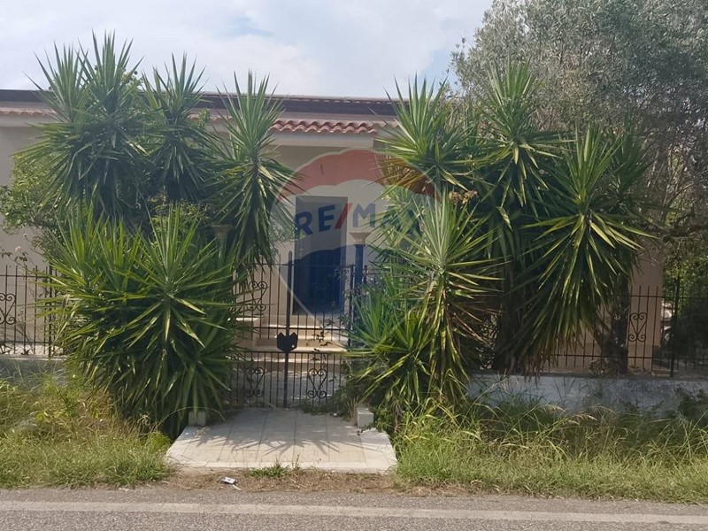 Casa Indipendente in Vendita a Sessa Aurunca, 126'000€, 80 m²