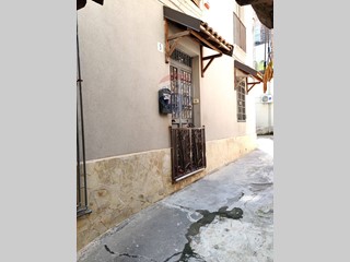 Trilocale in Vendita a Catania, 85'000&euro;, 98 m²