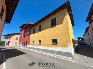 Trilocale in Vendita a Piozzo, 115'000€, 90 m²