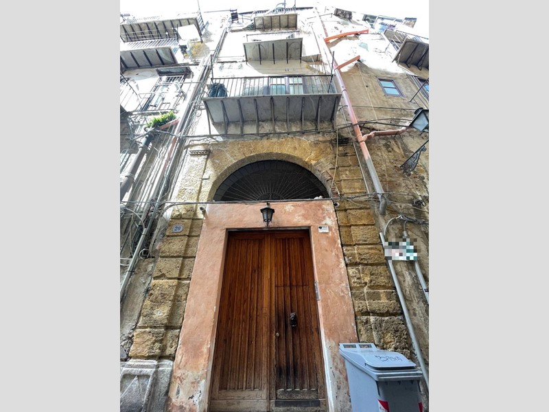 Appartamento in Vendita a Palermo, 220'000€, 110 m²