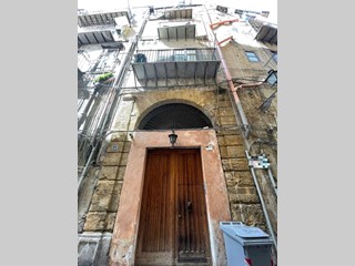 Appartamento in Vendita a Palermo, 220'000€, 110 m²