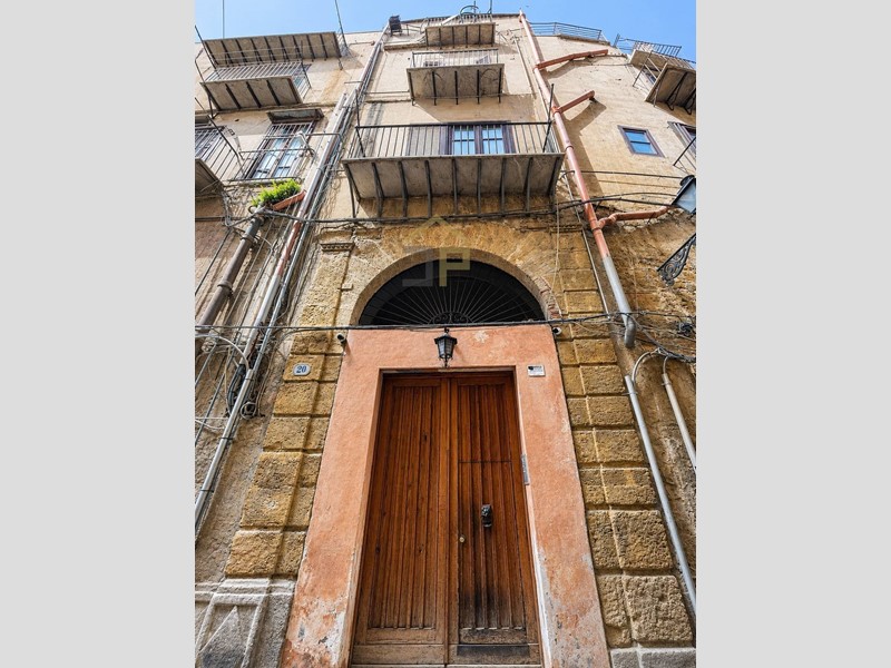 Appartamento in Vendita a Palermo, 200'000&euro;, 110 m²