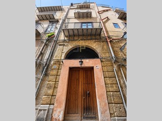 Appartamento in Vendita a Palermo, 200'000&euro;, 110 m²