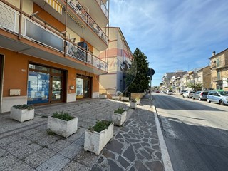 Immobile commerciale in Vendita a Vasto, 120'000&euro;, 94 m²