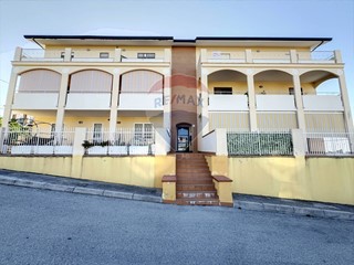 Appartamento in Vendita a Castel Frentano, 140'000€, 106 m²