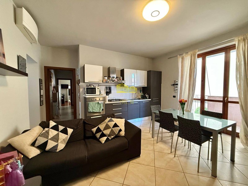 Trilocale in Vendita a Canonica d'Adda, 149'000€, 85 m²