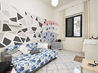 Casa Indipendente in Vendita a Aci Catena, 49'000€, 68 m²