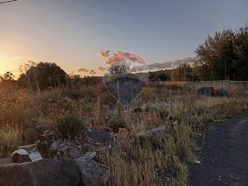 Terreno edificabile in Vendita a Belpasso, 129'900€, 7500 m²