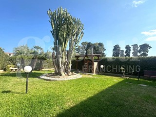 Villa in Vendita a Avola, 750'000€, 153 m²