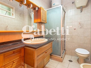 Quadrilocale in Vendita a Napoli, 129'000€, 105 m²