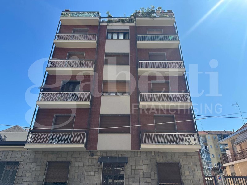 Trilocale in Vendita a Torino, 160'000€, 89 m²