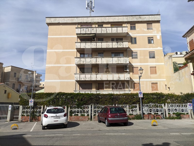 Magazzino in Vendita a Oristano, 85'000&euro;, 100 m²