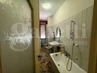 Quadrilocale in Vendita a Piacenza, 260'000€, 162 m²