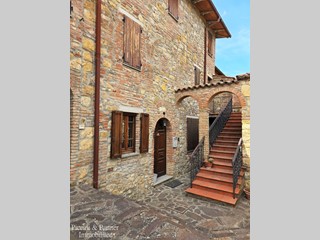 Casa Semi Indipendente in Vendita a Castiglione del Lago, zona Poggetto, 60'000€, 69 m², arredato