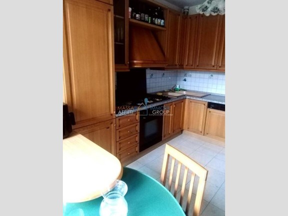 Appartamento in Vendita a Massa, 320'000&euro;, 130 m², con Box