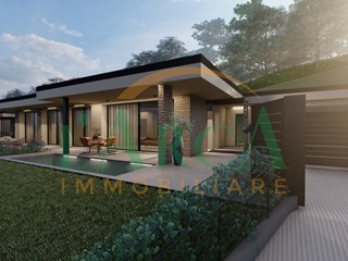 Trilocale in Vendita a Iseo, 630'000€, 177 m², con Box