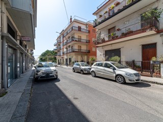 Immobile commerciale in Vendita a Fiumefreddo di Sicilia, 109'000&euro;, 158 m²