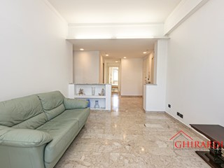 Appartamento in Affitto a Genova, zona Sestri Ponente, 750€, 88 m²