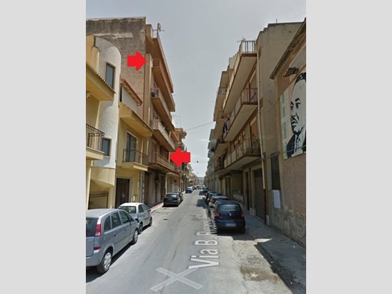 Appartamento in Vendita a Vittoria, zona Via Ricasoli n. 131/A, 50'000€, 80 m²
