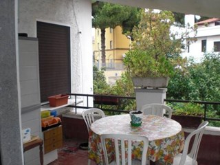 Trilocale in Affitto a Roma, zona Quarto miglio, 980€, 86 m², arredato