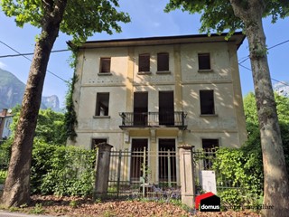 Casale in Vendita a Arsiero, 195'000&euro;, 450 m²