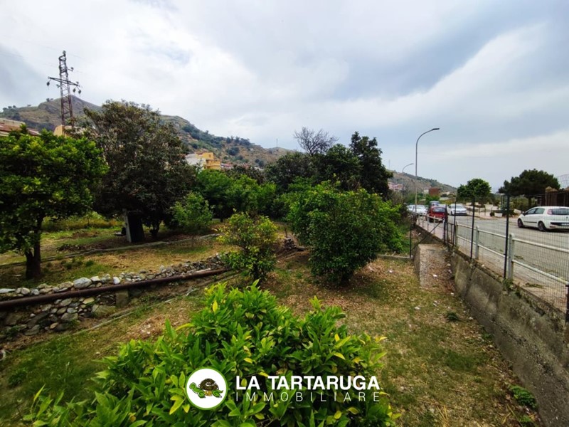 Terreno edificabile in Vendita a Pagliara, 15'000€, 300 m²