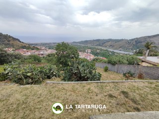 Terreno edificabile in Vendita a Pagliara, 13'000€, 1100 m²