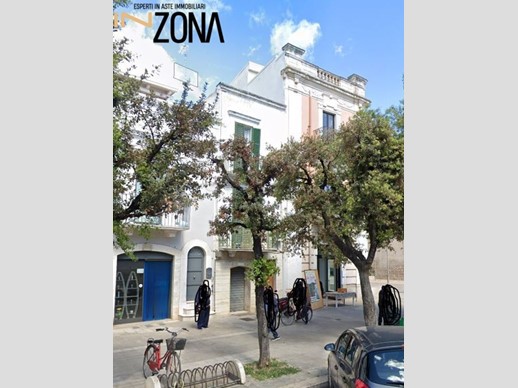 Quadrilocale in Vendita a Capurso, 91'500€, 161 m²