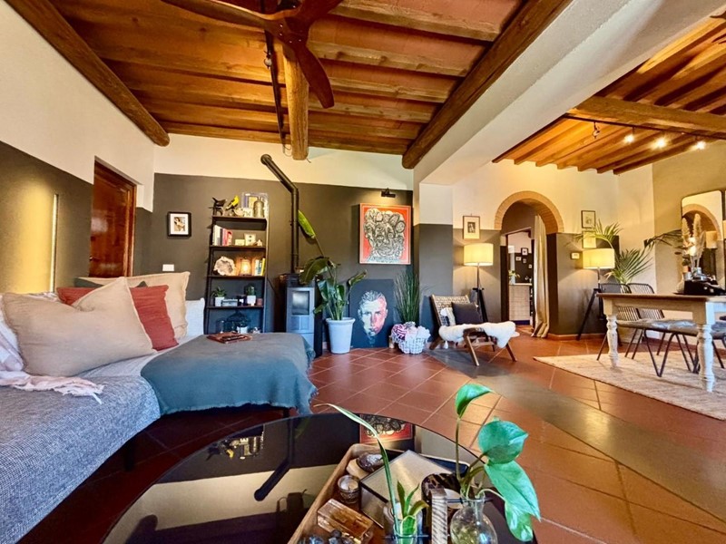 Appartamento in Vendita a Chianni, 265'000€, 135 m²