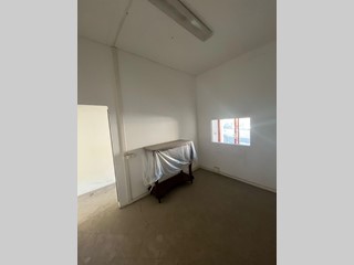 Casa Indipendente in Vendita a Terricciola, zona Selvatelle, 90'000€, 107 m², arredato