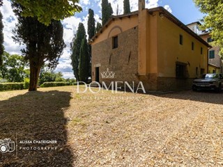 Casa Semi Indipendente in Vendita a Siena, 790'000€, 180 m²