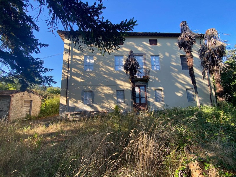 Rustico in Vendita a Lucca, 500'000€, 710 m²