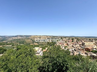 Casa Indipendente in Vendita a Palazzolo Acreide, 26'000€, 86 m²