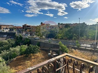 Appartamento in Vendita a Gravina di Catania, 123'000€, 153 m²