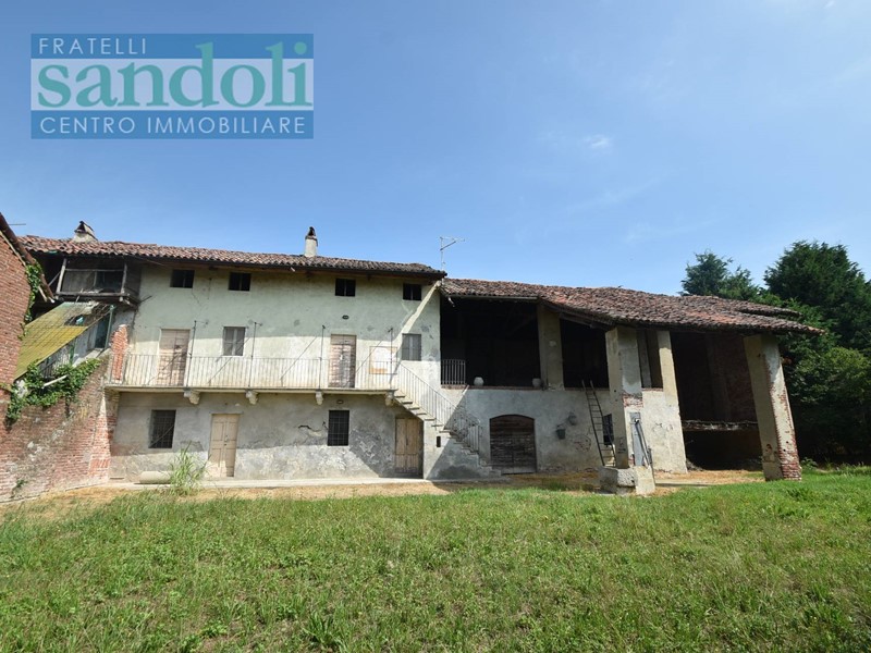 Casa Indipendente in Vendita a Casalvolone, 58'000€, 170 m²