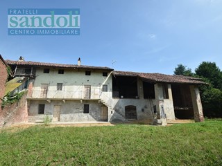 Casa Indipendente in Vendita a Casalvolone, 58'000€, 170 m²