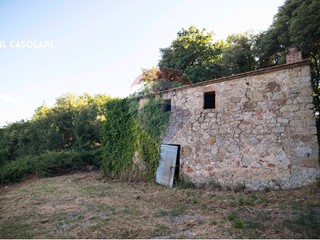 Rustico in Vendita a Roccastrada, 85'000€, 110 m²