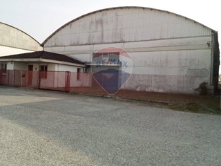 Capannone in Vendita a Casalmaggiore, 199'000&euro;, 1638 m²