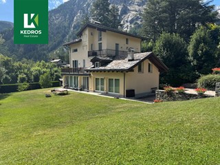 Trilocale in Vendita a Courmayeur, 980'000€, 80 m²