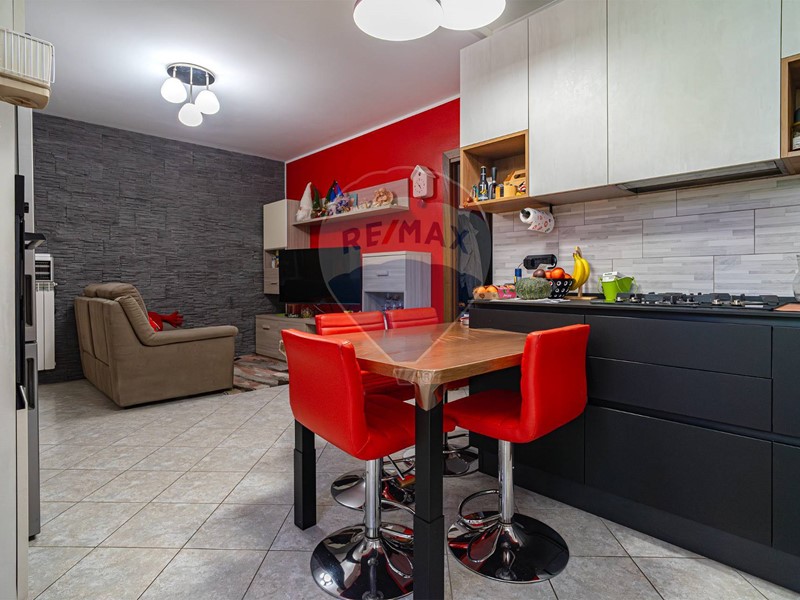 Trilocale in Vendita a Rho, 315'000€, 126 m²