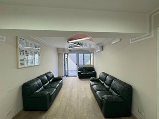 Appartamento in Vendita a Giardini Naxos, 260'000€, 309 m²