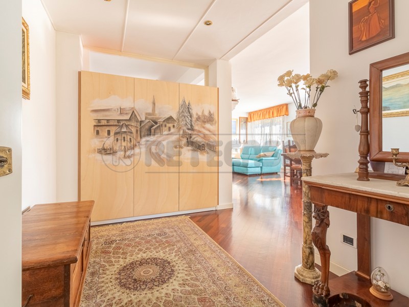 Appartamento in Vendita a Fontaniva, 230'000€, 243 m², con Box