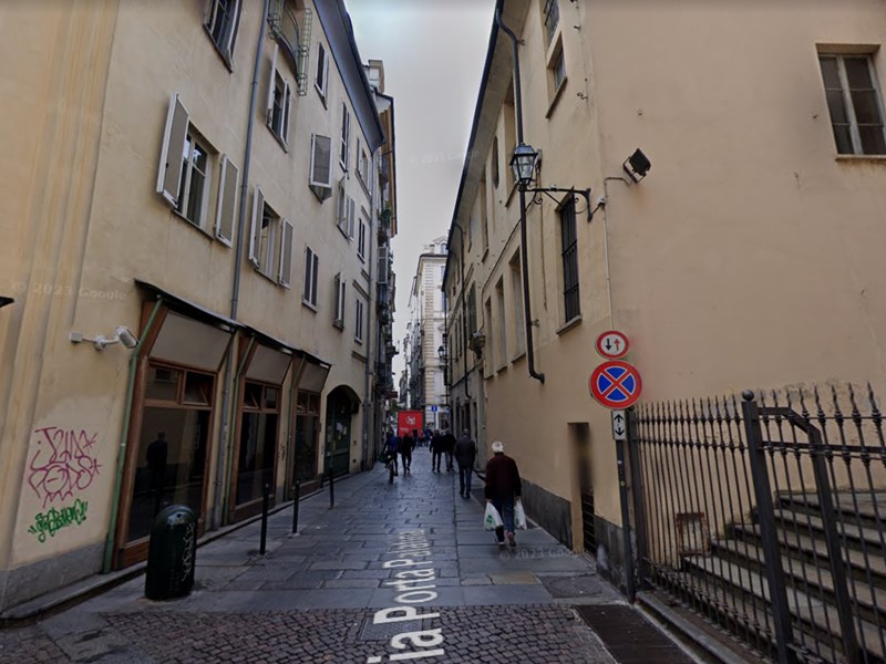 Box in Vendita a Torino, zona Centro, 180'000€, 299 m²