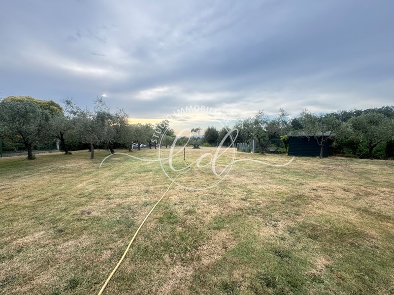 Terreno edificabile in Vendita a Luni, 350'000€, 250 m²