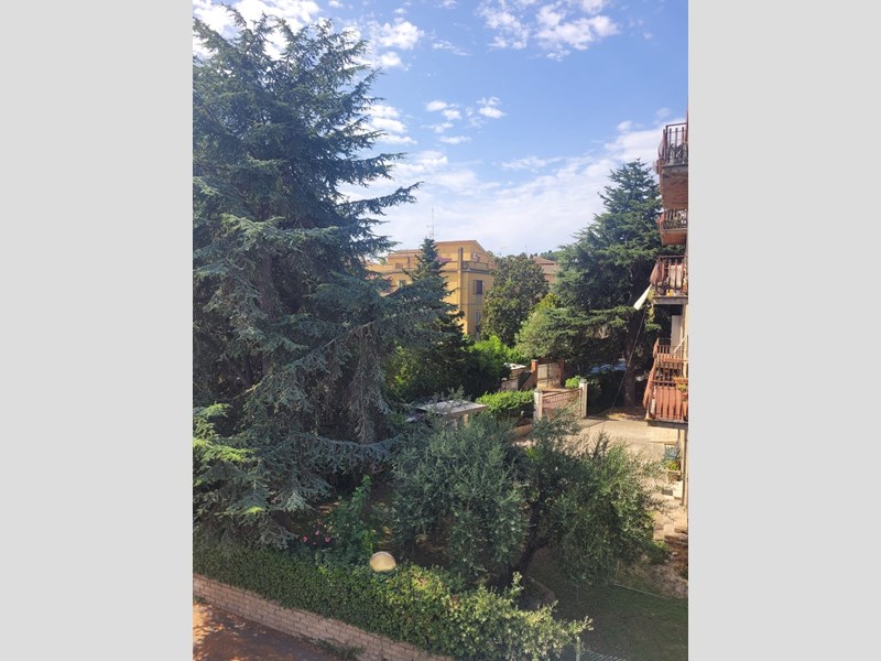 Bilocale in Vendita a Roma, zona Ardeatina GRA, 175'000&euro;, 55 m²